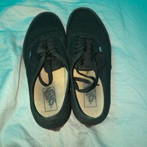 Women’s all black vans size 9